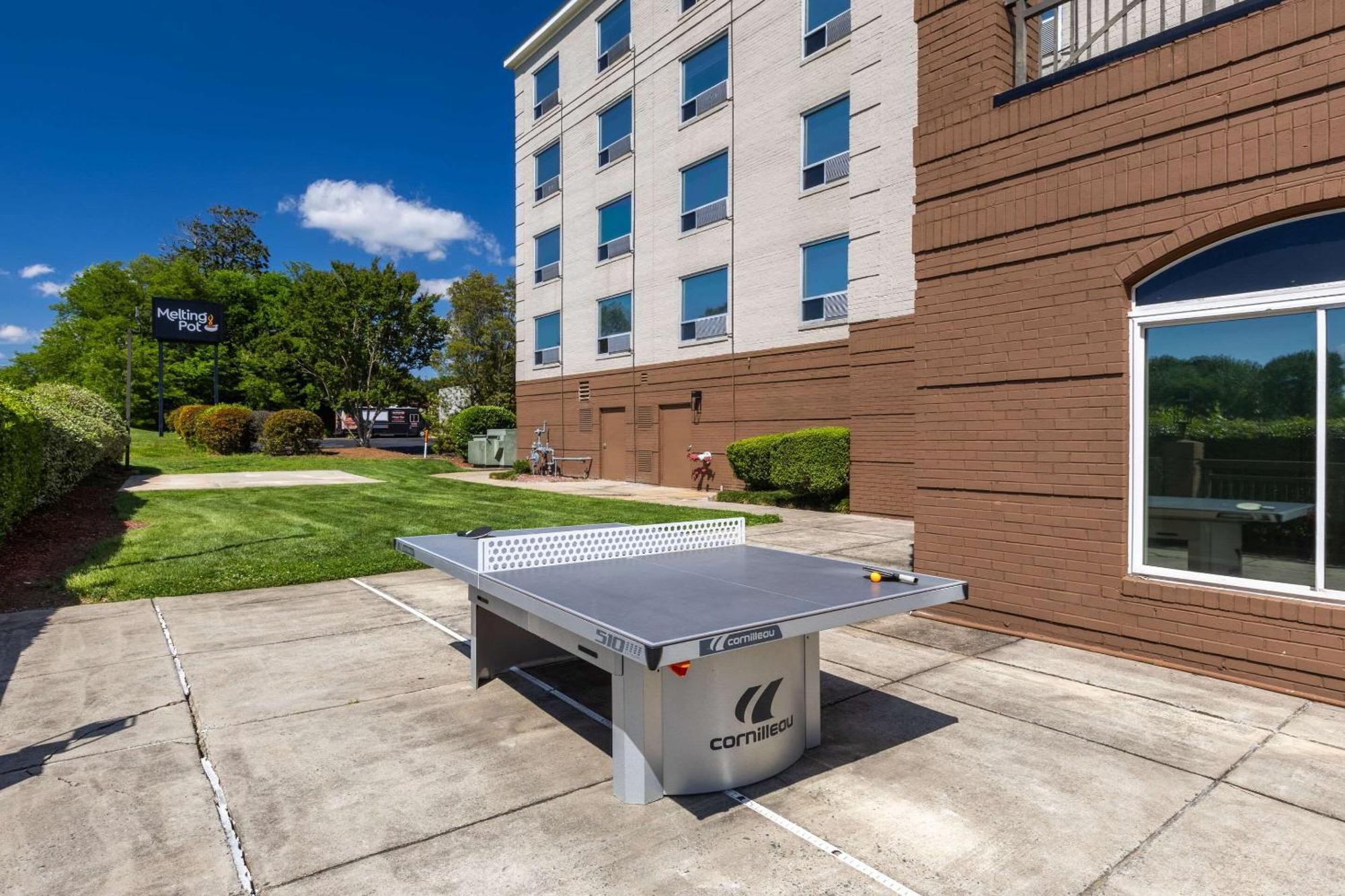 Country Inn & Suites By Radisson, Lake Norman Huntersville, Nc ภายนอก รูปภาพ