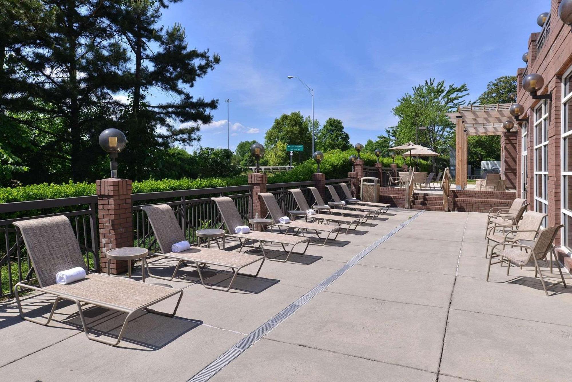 Country Inn & Suites By Radisson, Lake Norman Huntersville, Nc ภายนอก รูปภาพ